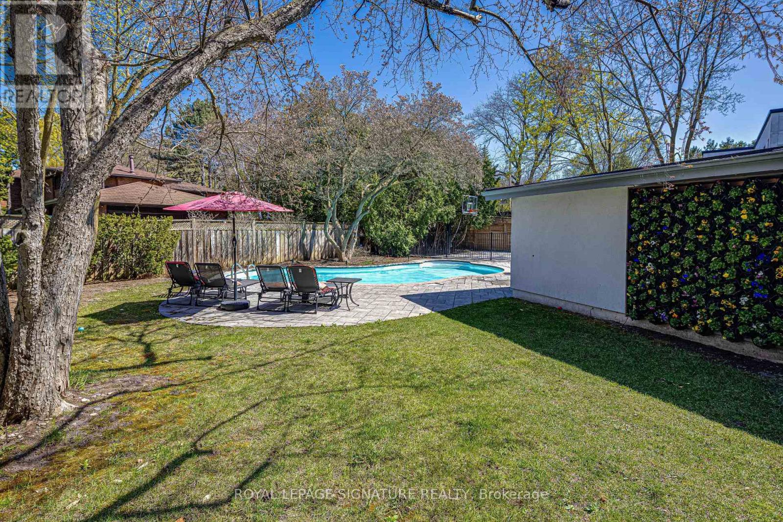 2 Parmbelle Crescent, Toronto, Ontario  M3A 3G6 - Photo 46 - C12913208