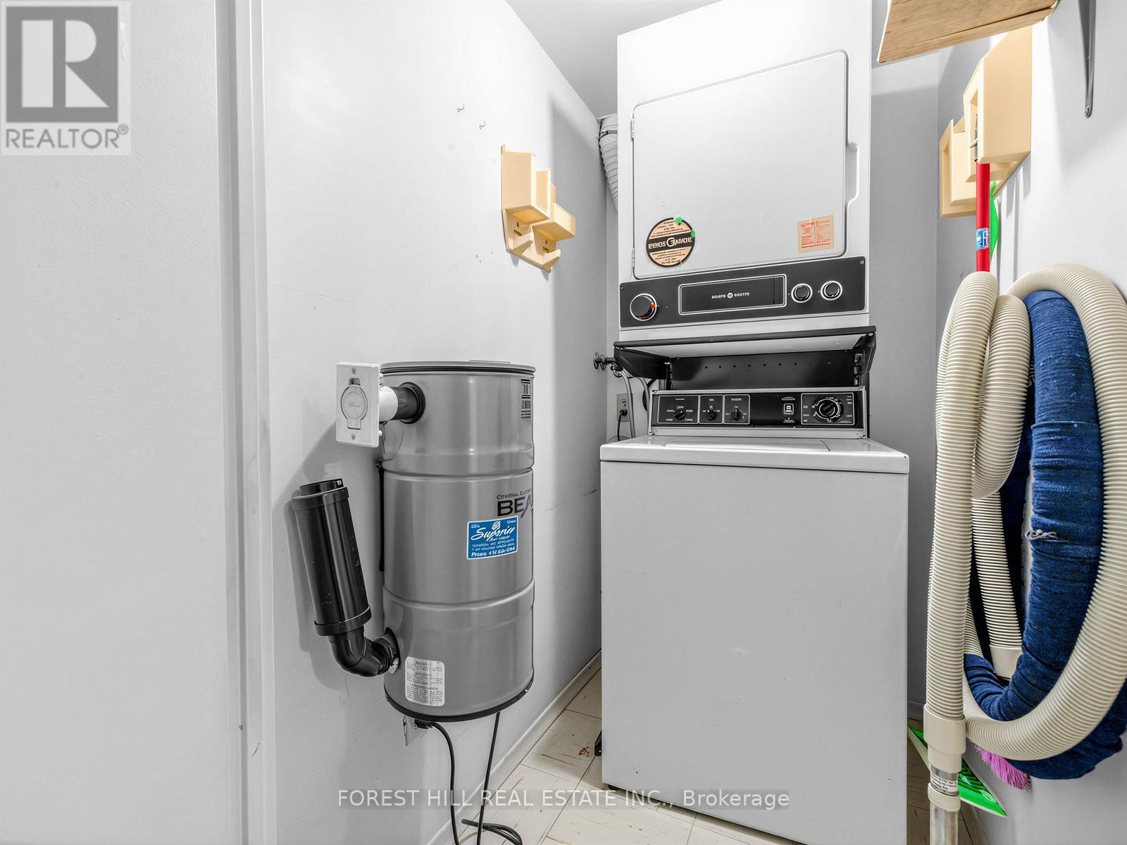 PH404 - 5785 YONGE STREET Toronto (Newtonbrook East), ON M2M 4J2