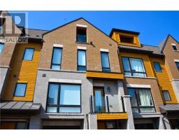 15 KENNETH WOOD CRESCENT, Toronto, Ontario