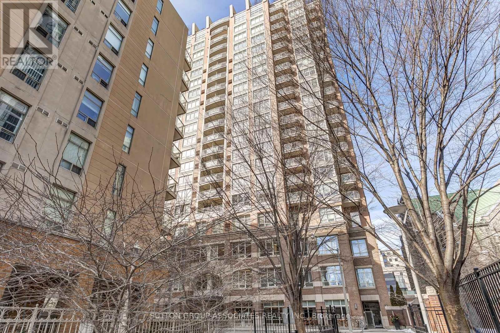 1704 - 100 Hayden Street, Toronto, Ontario  M4Y 3C7 - Photo 3 - C12913238