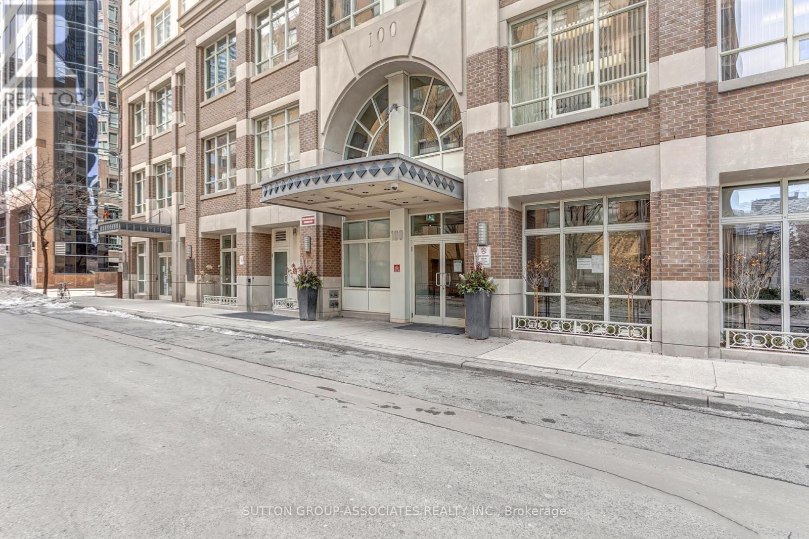 1704 - 100 Hayden Street, Toronto, Ontario  M4Y 3C7 - Photo 4 - C12913238