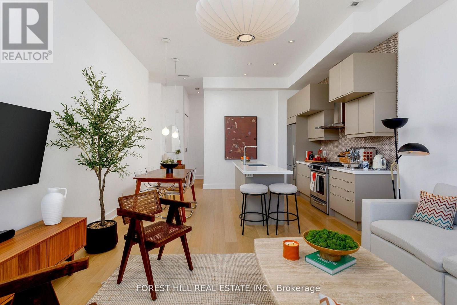 204 - 483 Dupont Street, Toronto (Annex), Ontario  M6G 1Y6 - Photo 2 - C12913252