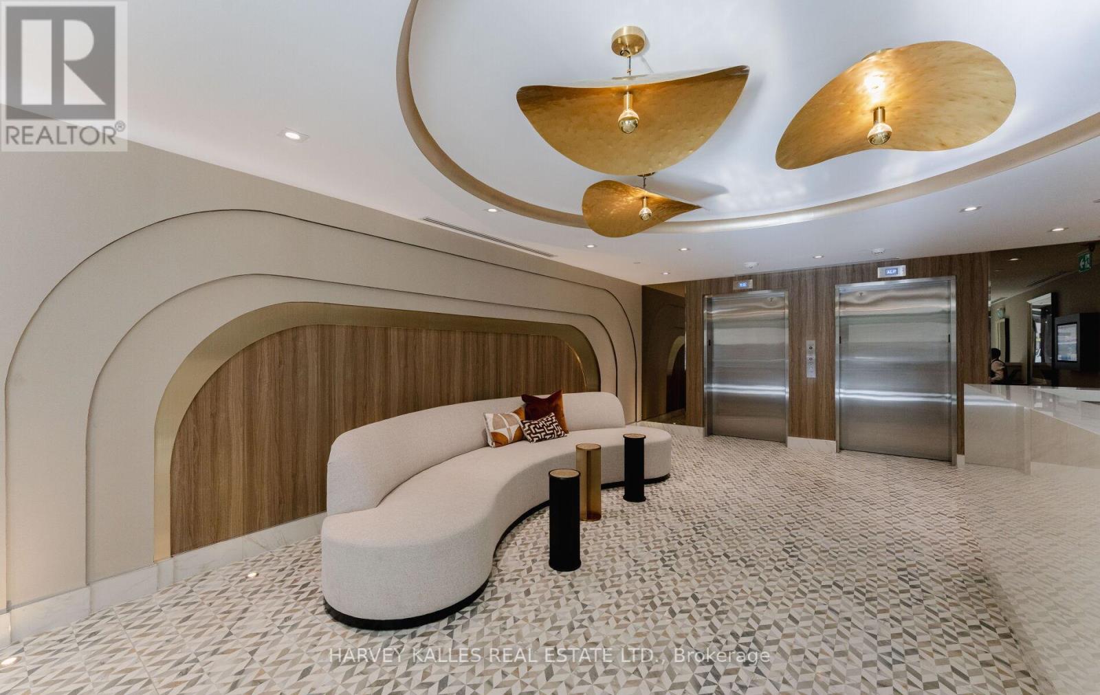 Ph1 - 8 Manor Road W, Toronto (Yonge-Eglinton), Ontario  M4S 2A5 - Photo 3 - C12913308