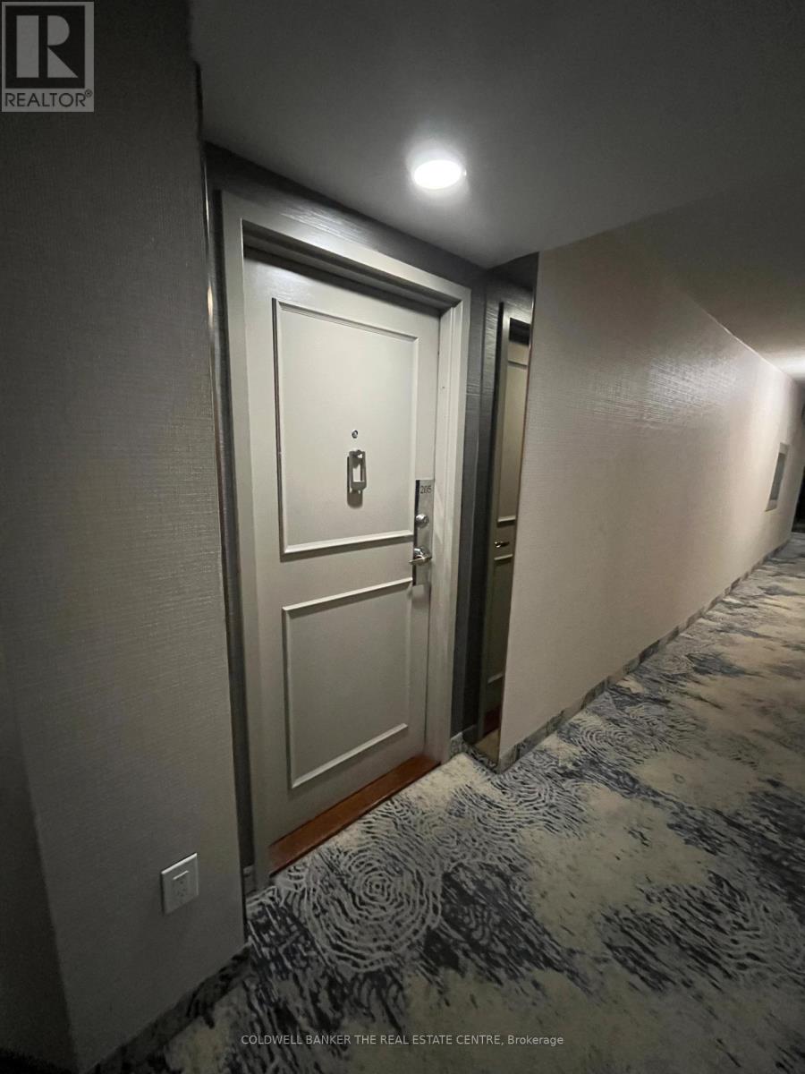 1205 - 1201 Steeles Avenue W, Toronto, Ontario M2R 3K1 - Photo 3 - C12913376