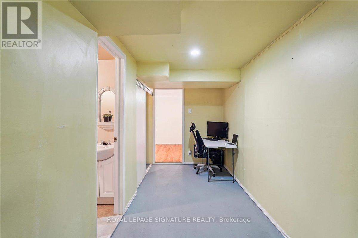 52 - 1131 Sandhurst Circle, Toronto (Agincourt North), Ontario  M1V 1V5 - Photo 16 - E12913200