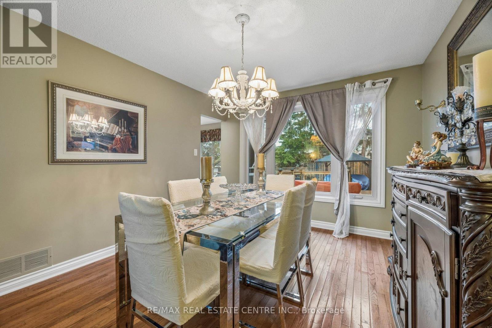 325 Aztec Drive, Oshawa, Ontario  L1J 7T4 - Photo 8 - E12913218