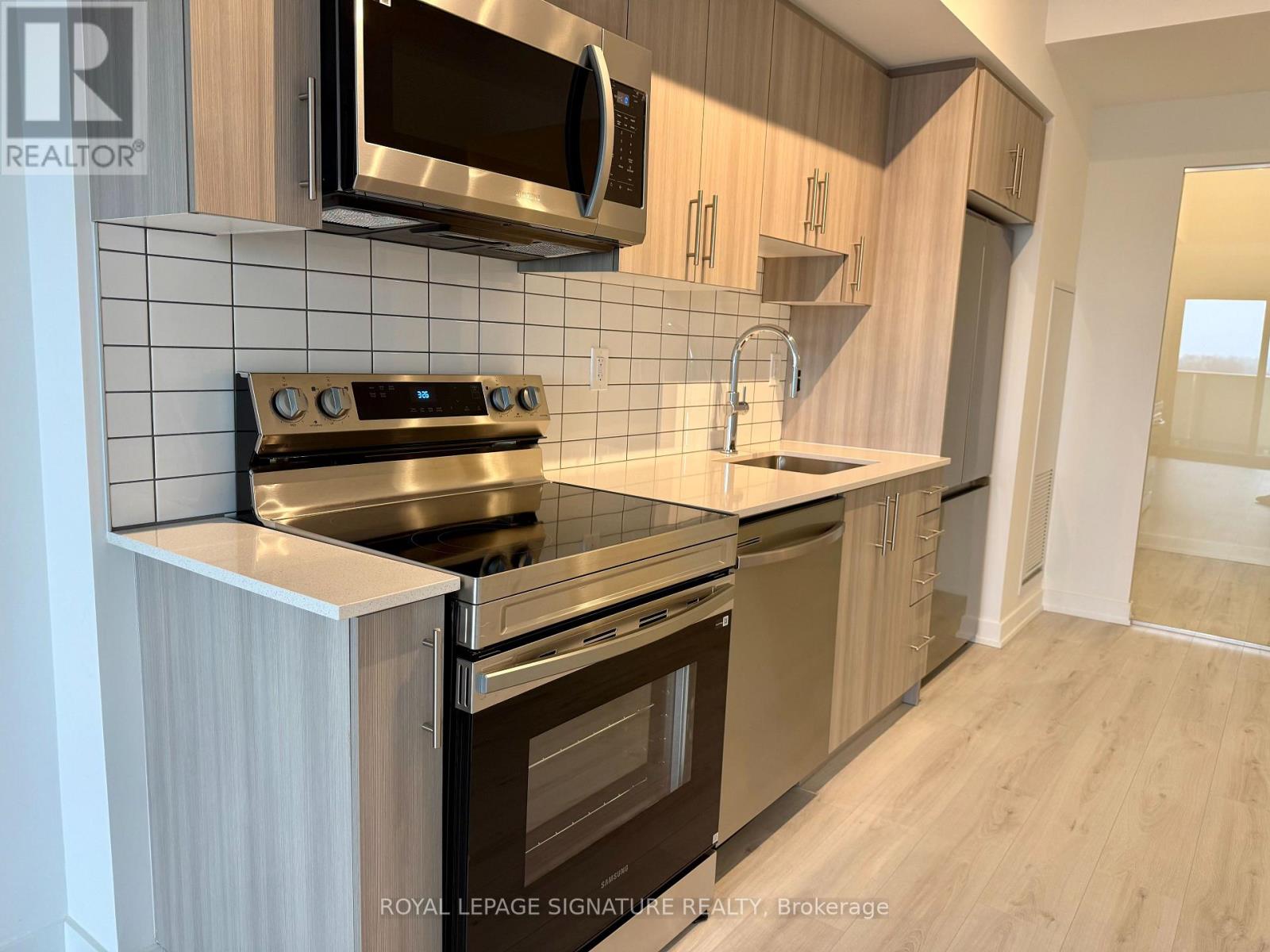 409 - 1010 Sandy Beach Road, Pickering, Ontario  L1W 3V9 - Photo 5 - E12913292