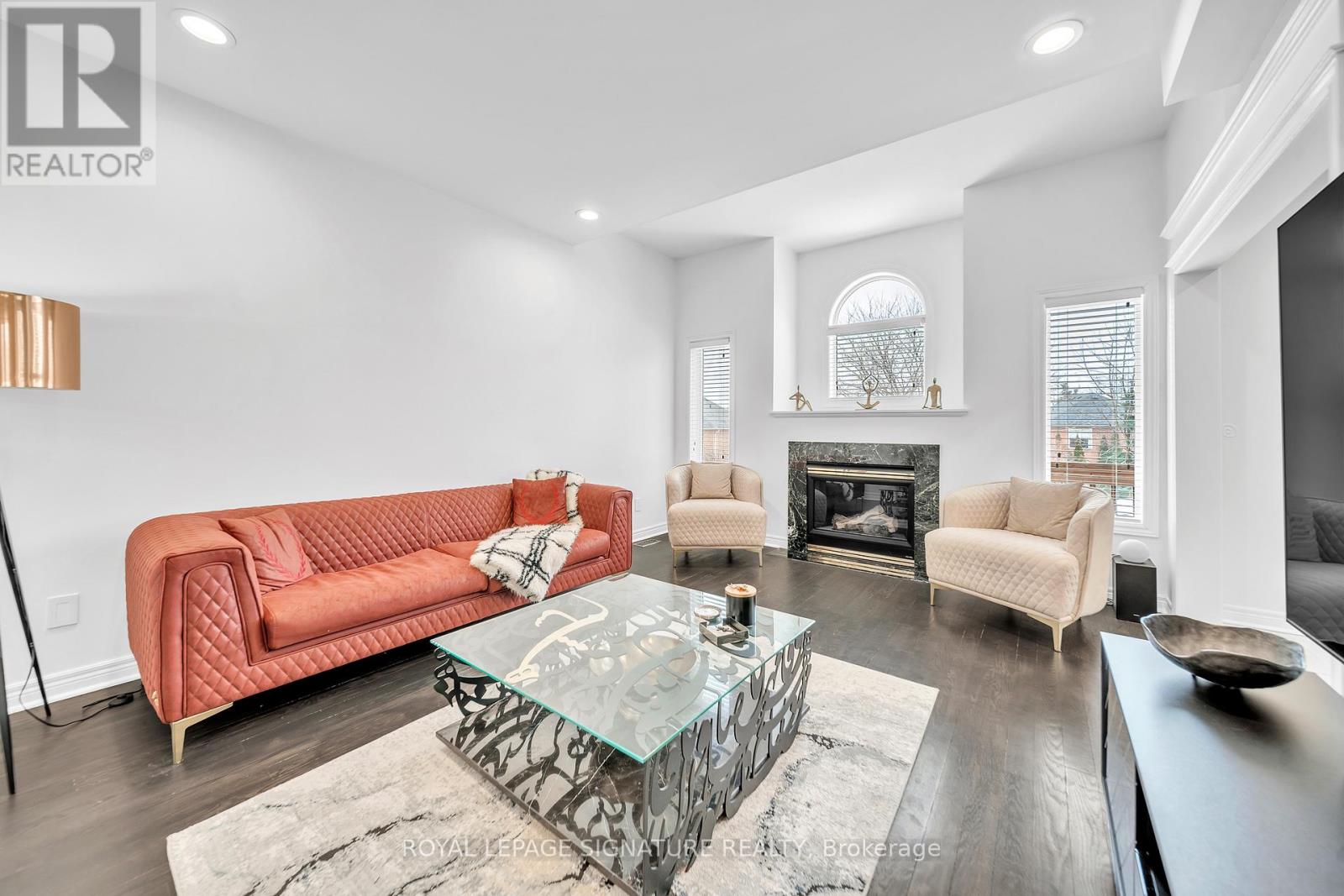 406 Hewitt Circle, Newmarket (Summerhill Estates), Ontario  L3X 2L8 - Photo 10 - N12913216