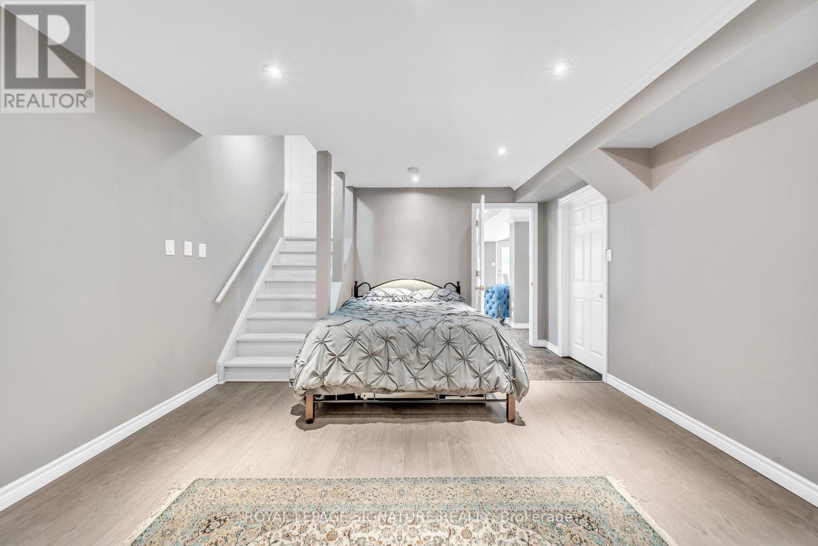 406 Hewitt Circle, Newmarket (Summerhill Estates), Ontario  L3X 2L8 - Photo 31 - N12913216