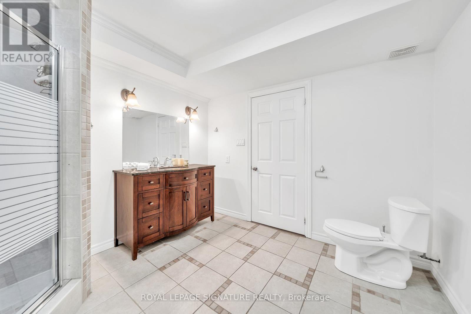 406 Hewitt Circle, Newmarket (Summerhill Estates), Ontario  L3X 2L8 - Photo 34 - N12913216