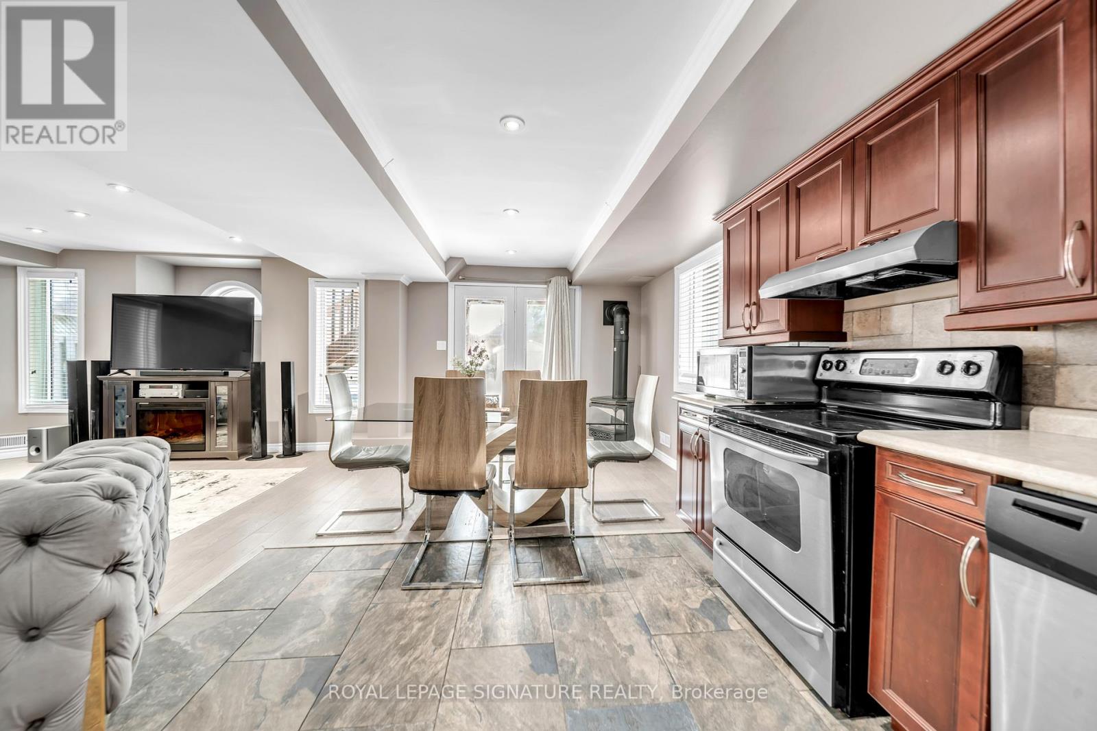 406 Hewitt Circle, Newmarket (Summerhill Estates), Ontario  L3X 2L8 - Photo 41 - N12913216