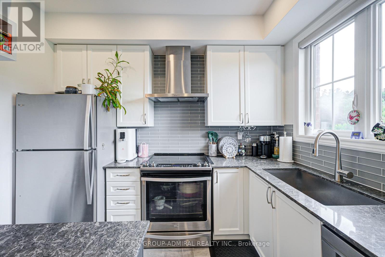 3 - 196 Pine Grove Road, Vaughan, Ontario  L4L 0H8 - Photo 10 - N12913258