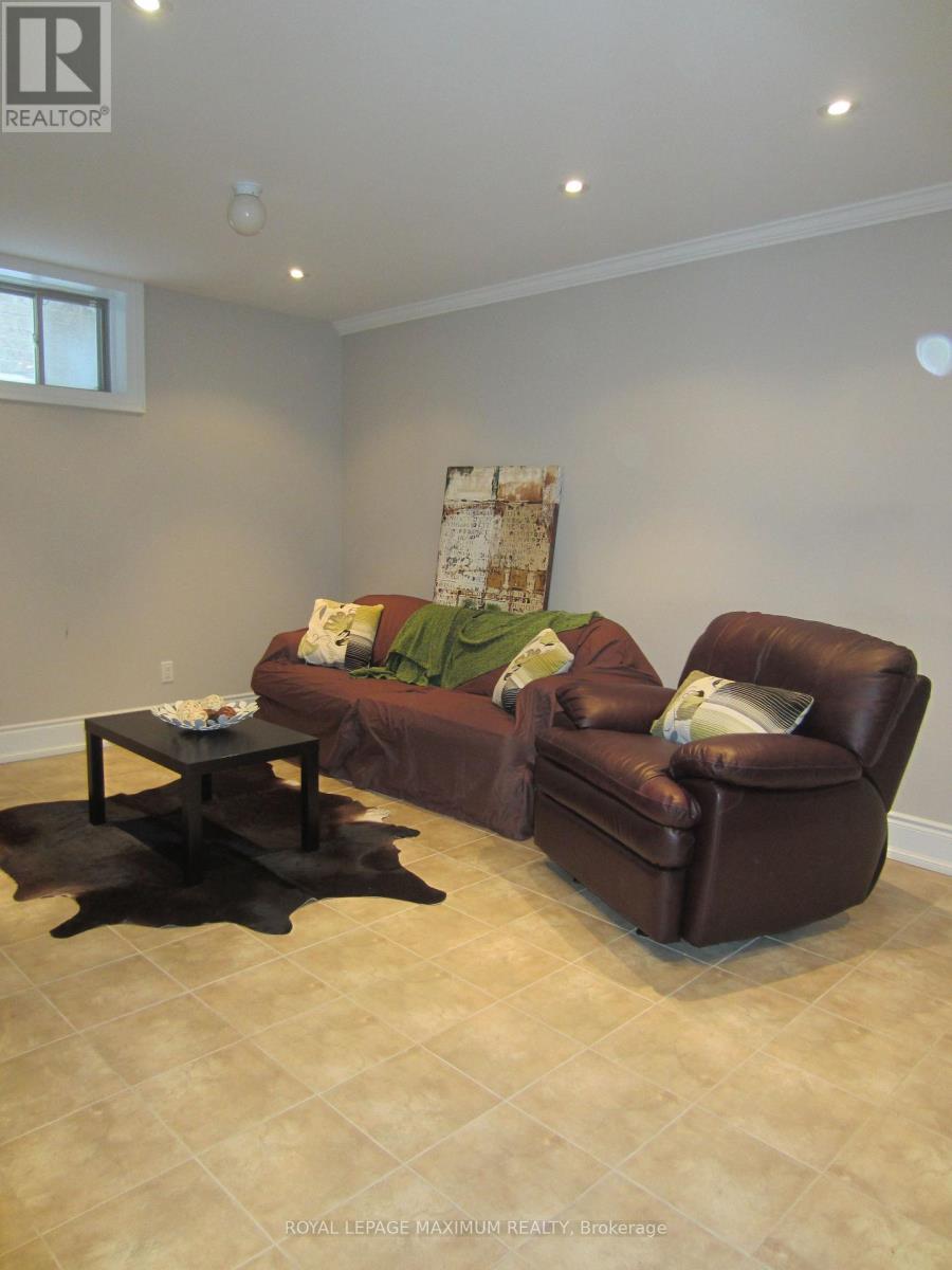 16 Orion Avenue, Vaughan (Vellore Village), Ontario  L4H 0B3 - Photo 23 - N12913390