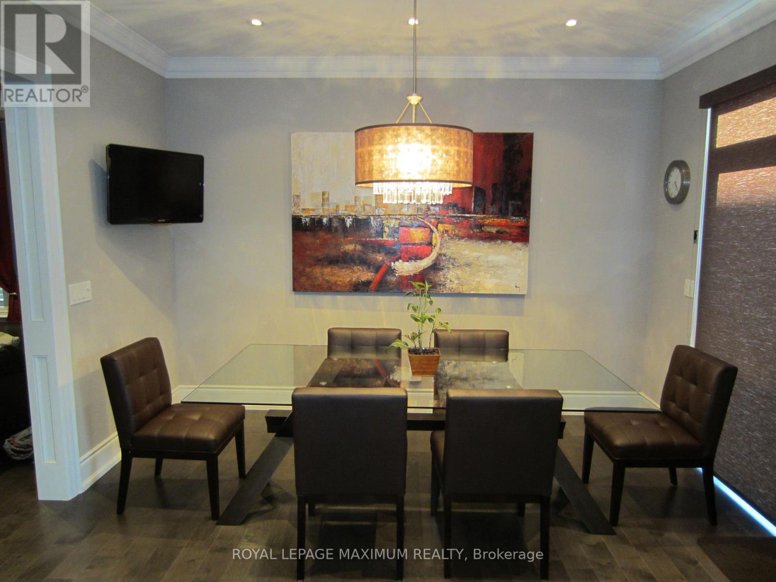 16 Orion Avenue, Vaughan (Vellore Village), Ontario  L4H 0B3 - Photo 6 - N12913390