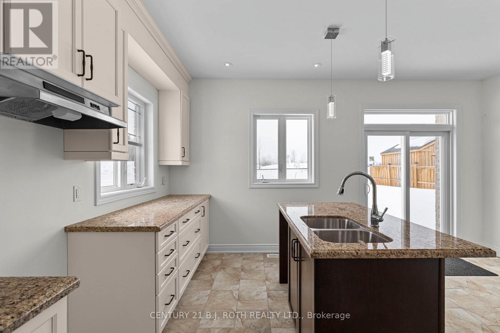 2978 Annalysse Drive, Orillia, Ontario  L3V 8J5 - Photo 7 - S12913360