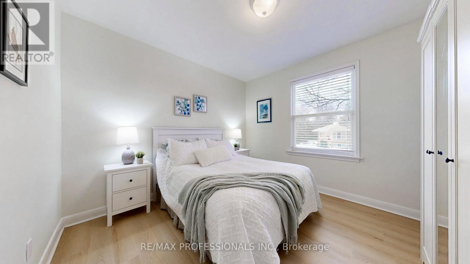 9 Ludlow Avenue, Toronto, Ontario  M8Z 3S7 - Photo 14 - W12913228