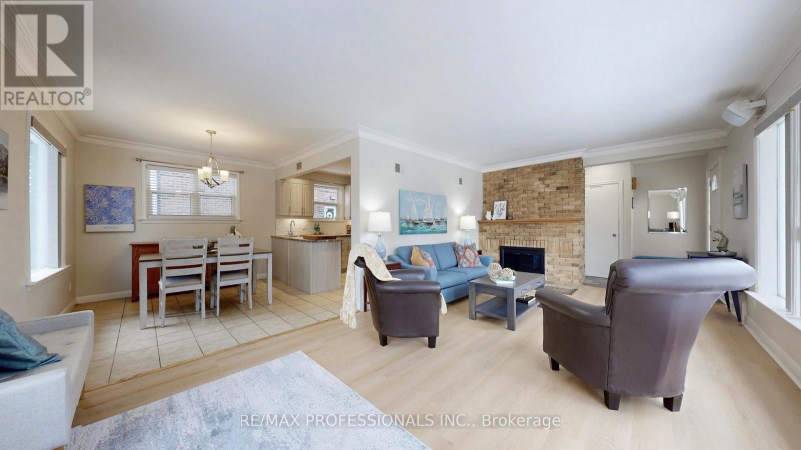 9 Ludlow Avenue, Toronto, Ontario  M8Z 3S7 - Photo 6 - W12913228