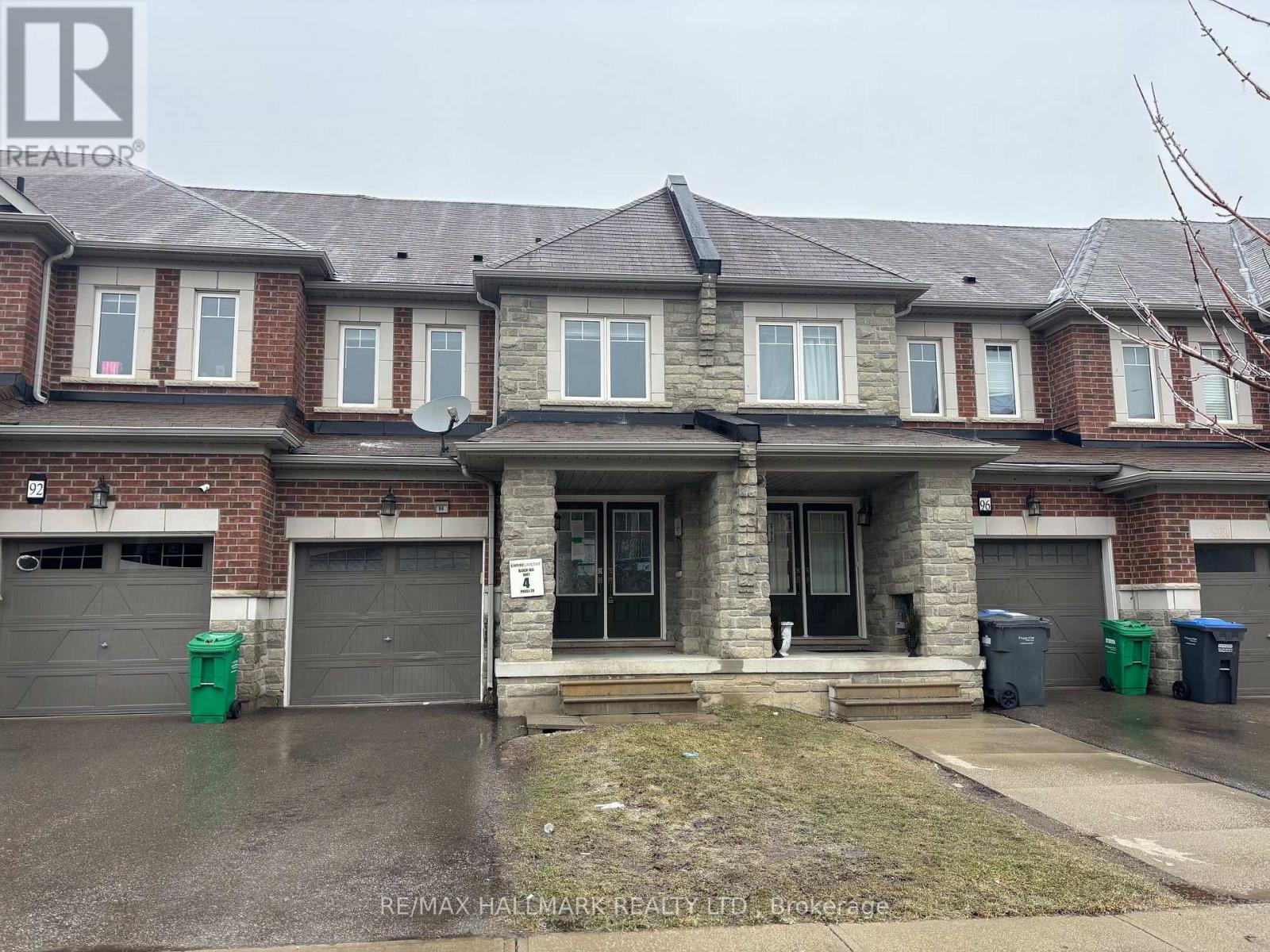 94 GOLDEN SPRINGS DRIVE, Brampton, Ontario