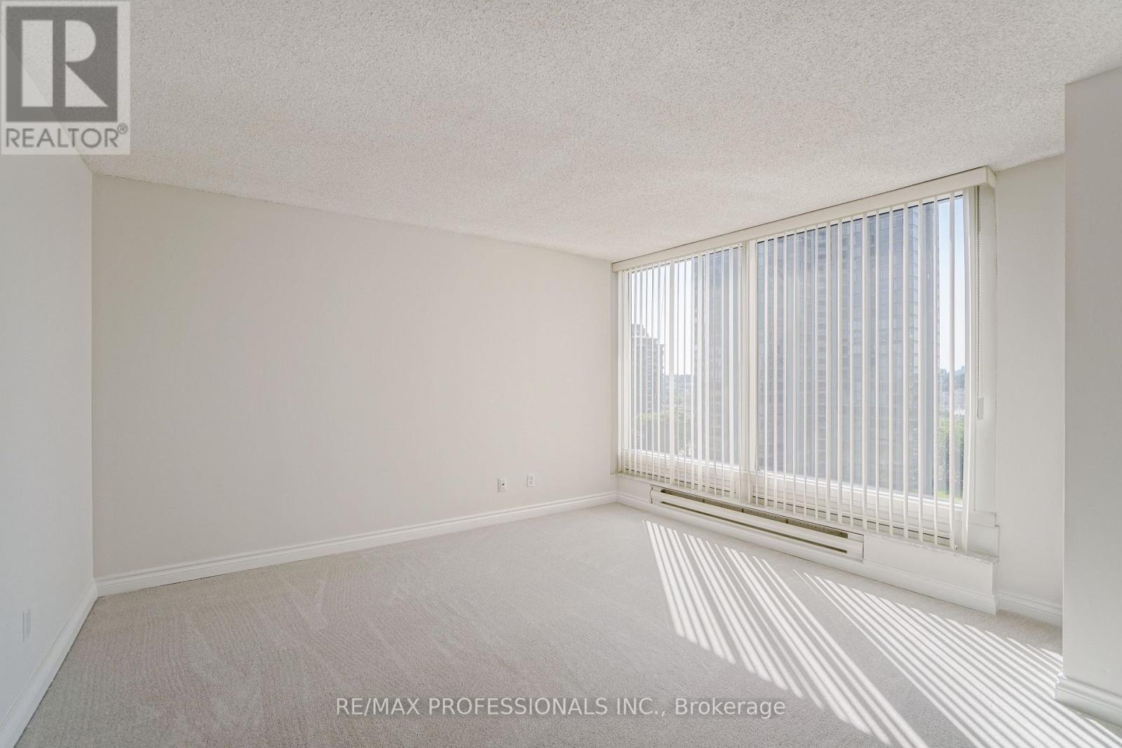 1108 - 1 Palace Pier Court, Toronto, Ontario  M8V 3W9 - Photo 21 - W12913268