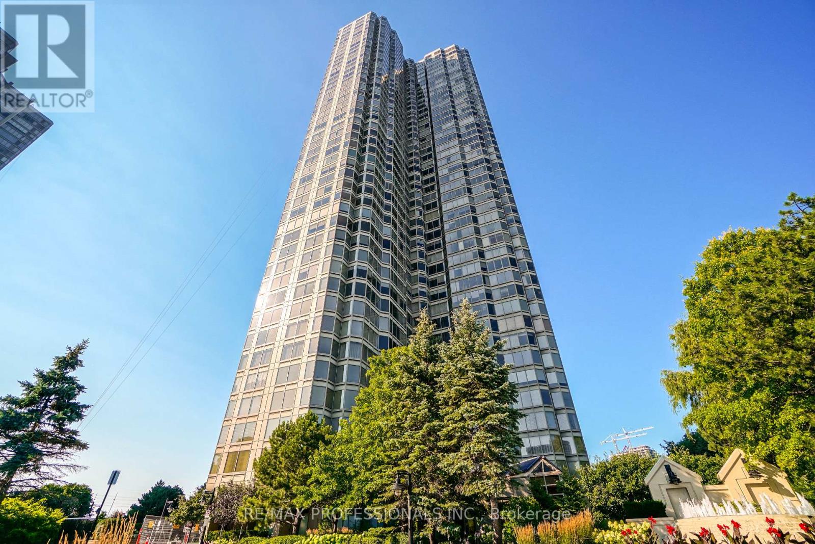 1108 - 1 Palace Pier Court, Toronto, Ontario  M8V 3W9 - Photo 4 - W12913268