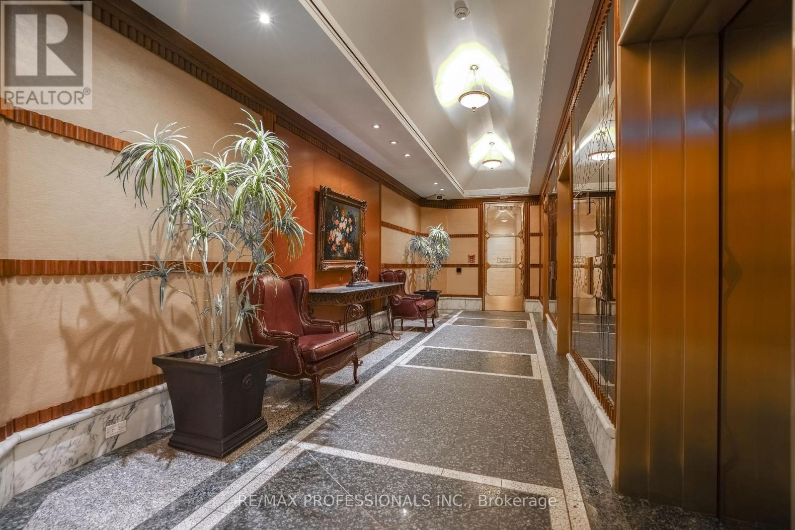 1108 - 1 Palace Pier Court, Toronto, Ontario  M8V 3W9 - Photo 7 - W12913268