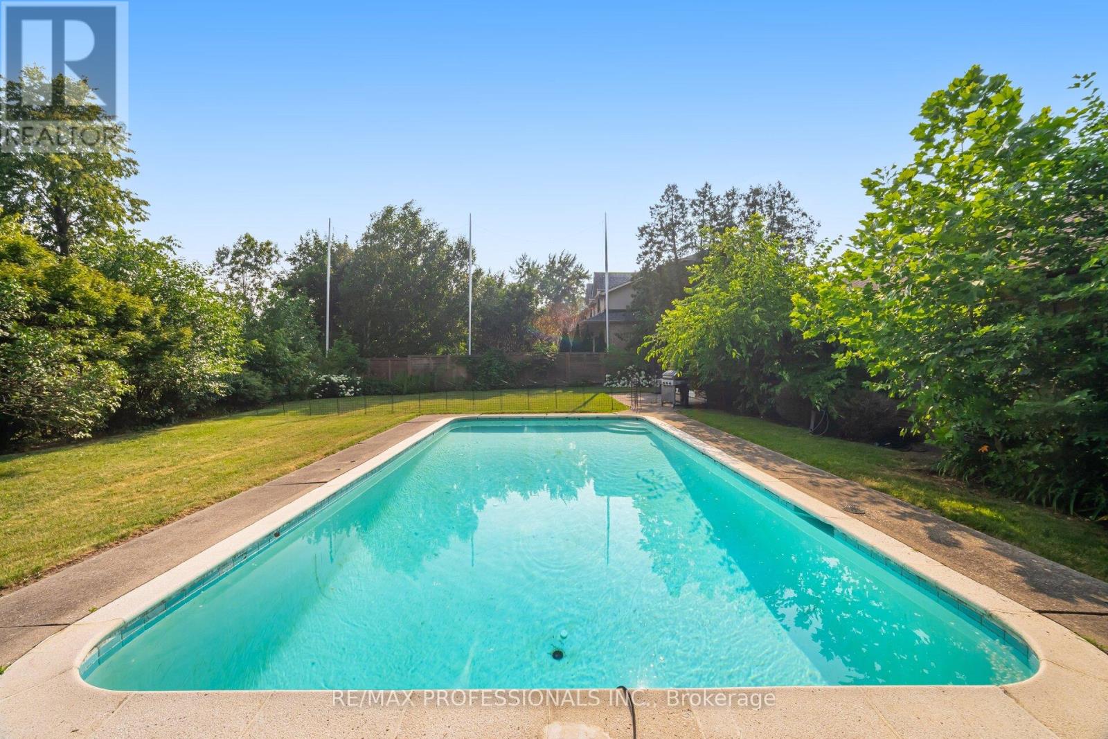 55 Bywood Drive, Toronto, Ontario  M9A 1M1 - Photo 21 - W12913294