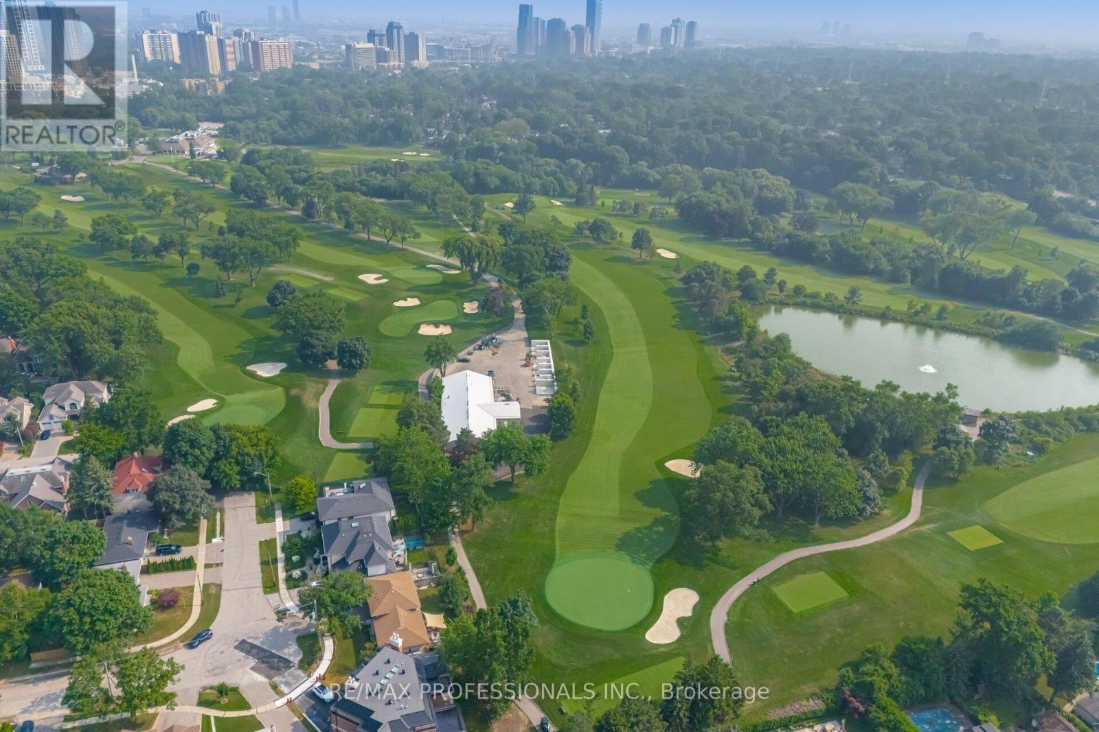 55 Bywood Drive, Toronto, Ontario  M9A 1M1 - Photo 32 - W12913294