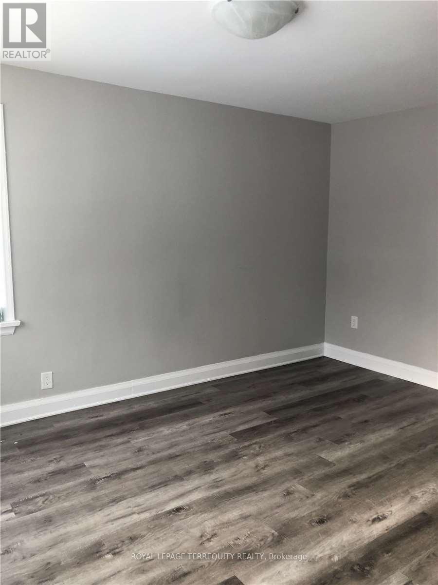 4 - 15 John Street, Halton Hills, Ontario  L7G 2J6 - Photo 6 - W12913322