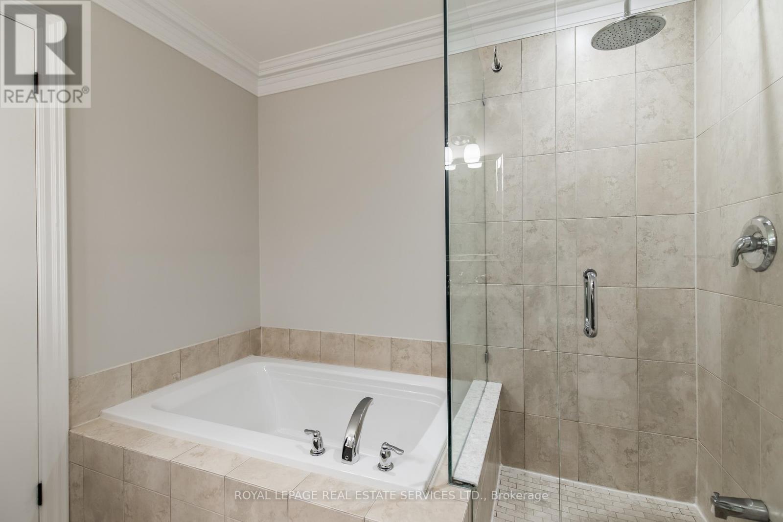 217a Aldercrest Road, Toronto (Alderwood), Ontario  M8W 4J5 - Photo 27 - W12913388