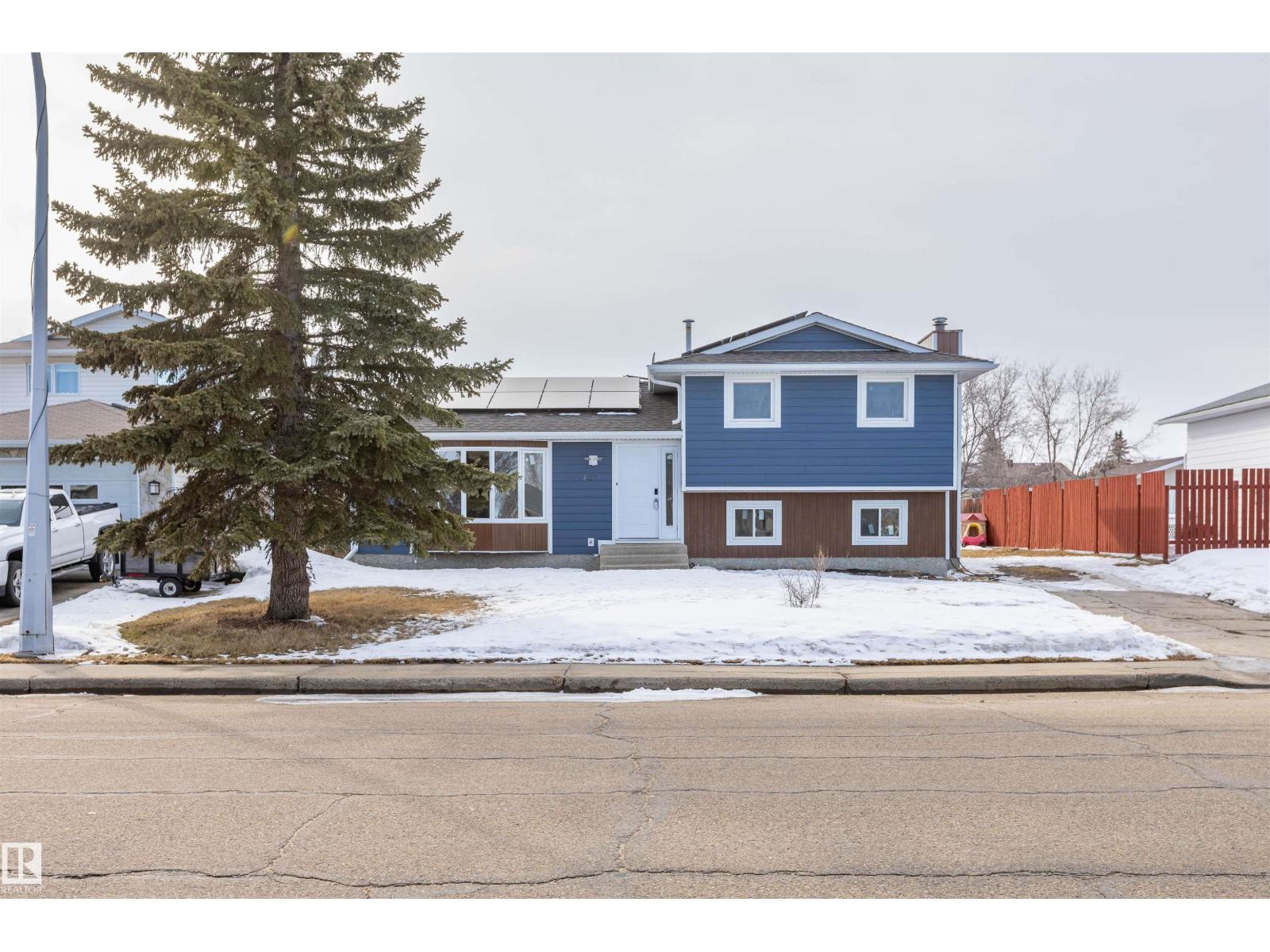 207 Grandin Dr, Morinville, Alberta  T8R 1H5 - Photo 2 - E4478774