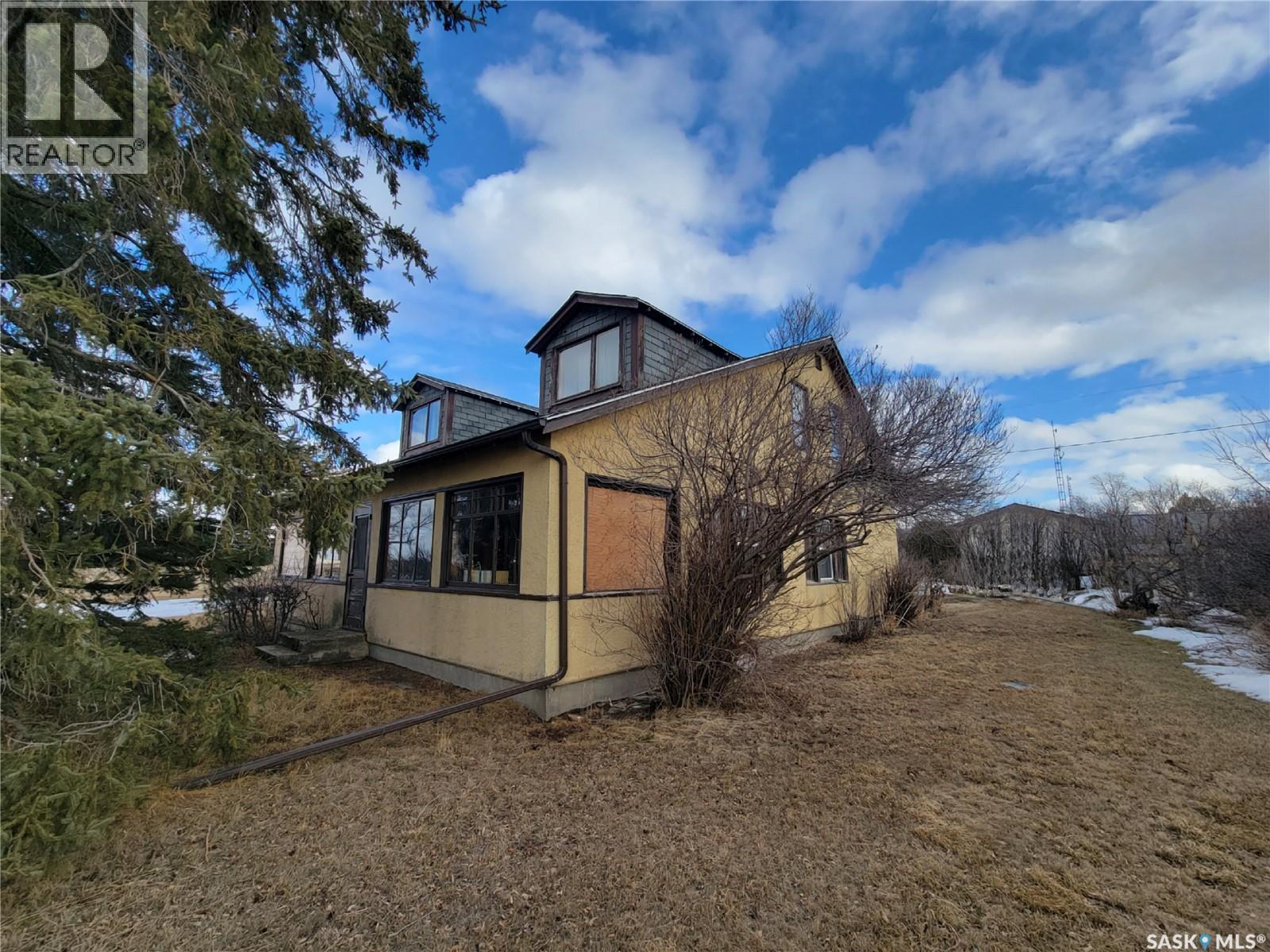 1-4 Leicester STREET, eye hill rm no. 382, Saskatchewan