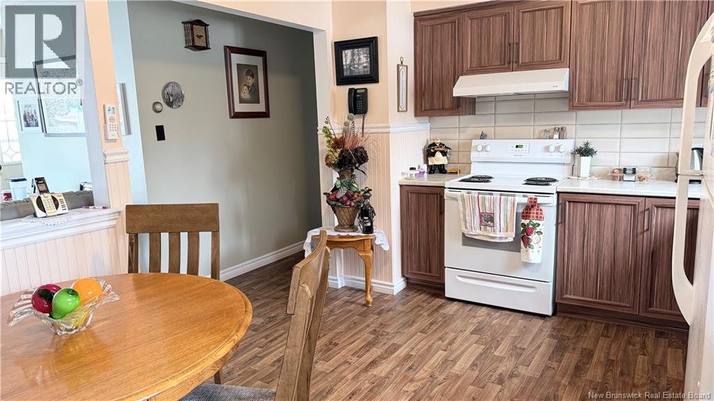 77 Rue Nadeau, Saint-Léonard, New Brunswick  E7E 2E7 - Photo 3 - NB135688