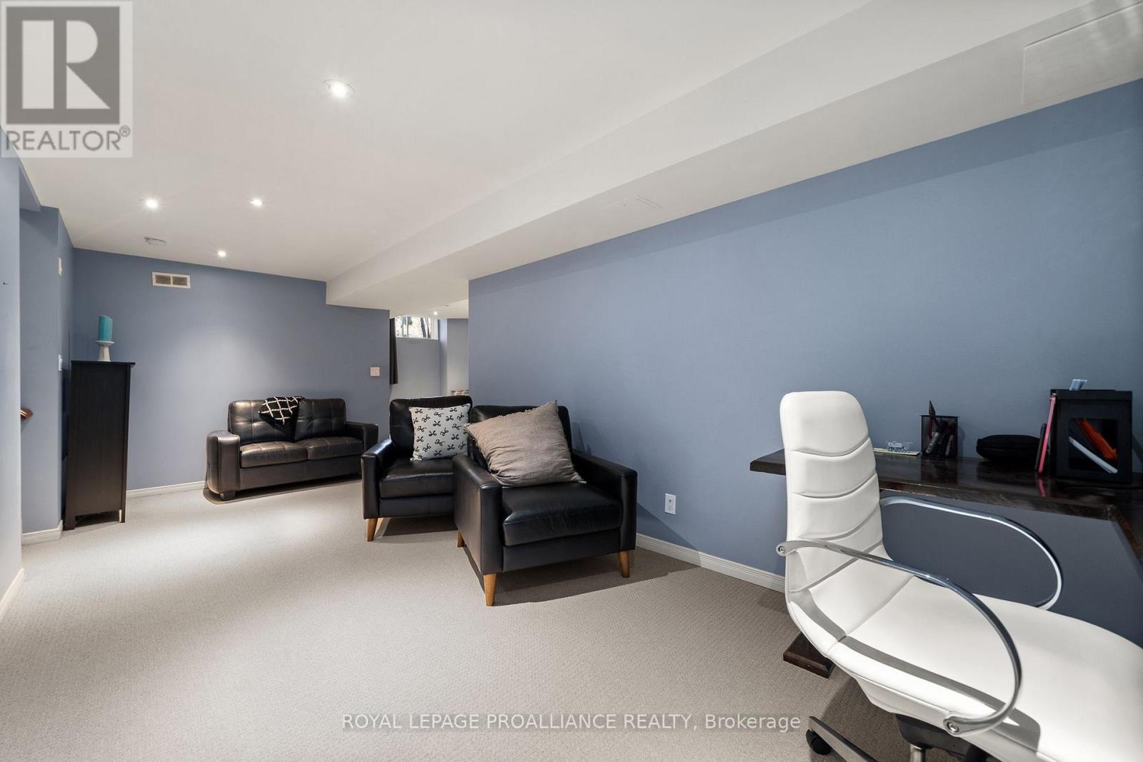 9 Spruce Gardens, Belleville, Ontario  K8N 5W3 - Photo 34 - X12797344