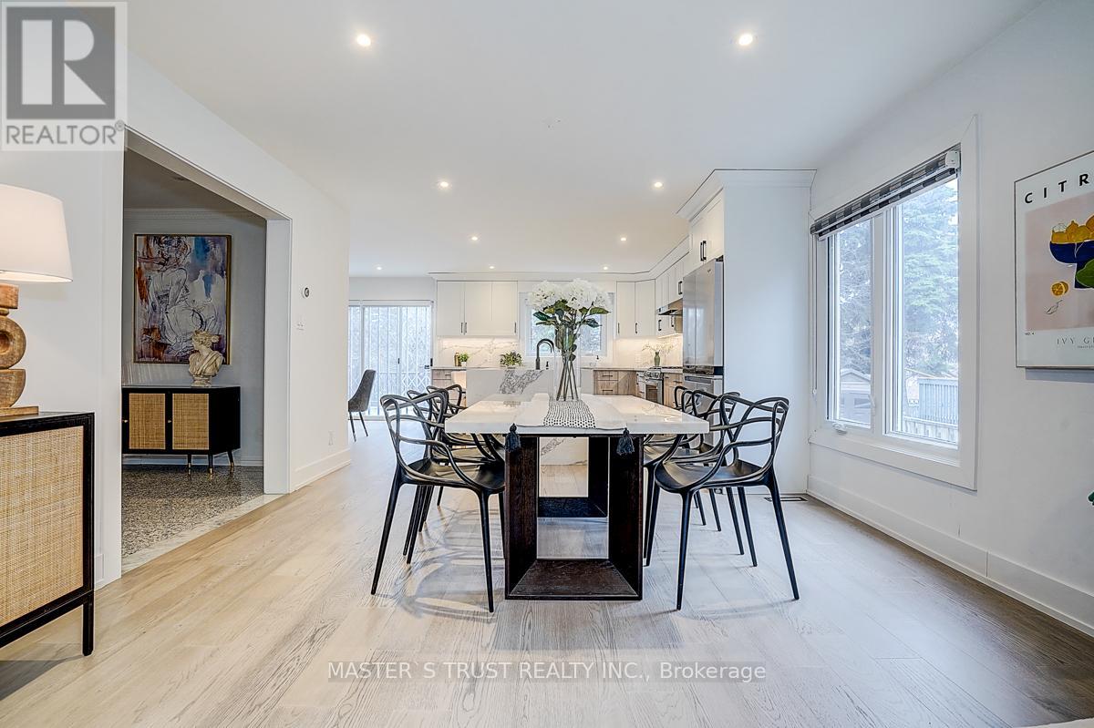 10 Melchior Crescent, Markham, Ontario  L3R 8Z6 - Photo 13 - N12910796