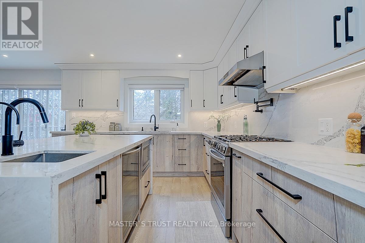 10 Melchior Crescent, Markham, Ontario  L3R 8Z6 - Photo 16 - N12910796