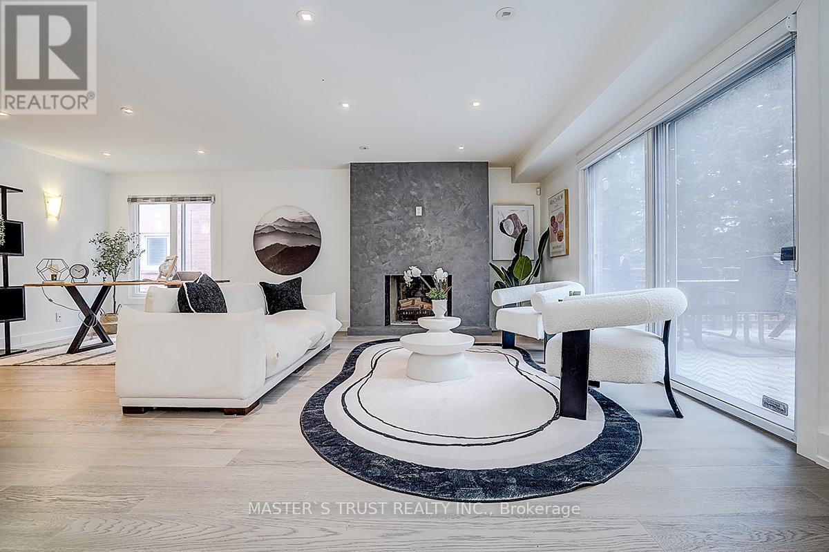 10 Melchior Crescent, Markham, Ontario  L3R 8Z6 - Photo 25 - N12910796