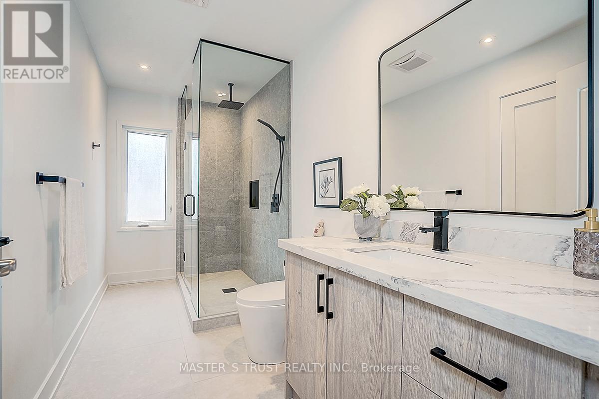 10 Melchior Crescent, Markham, Ontario  L3R 8Z6 - Photo 36 - N12910796