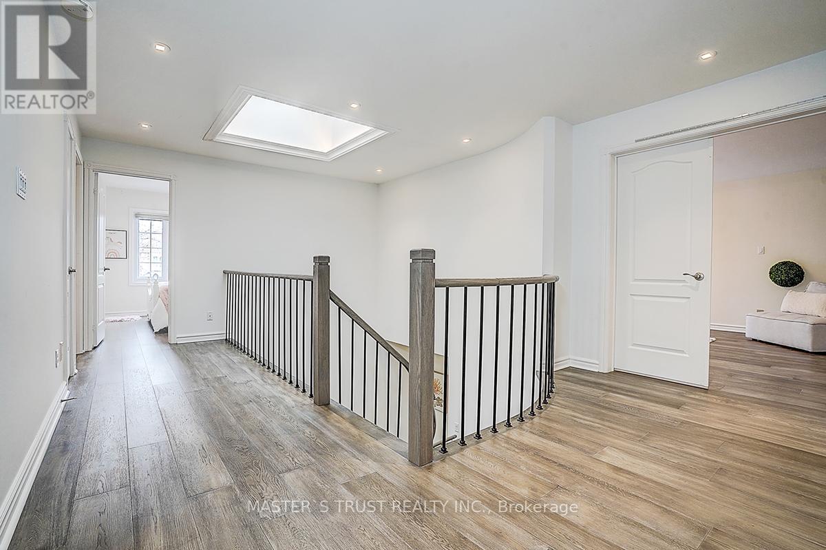 10 Melchior Crescent, Markham, Ontario  L3R 8Z6 - Photo 28 - N12910796