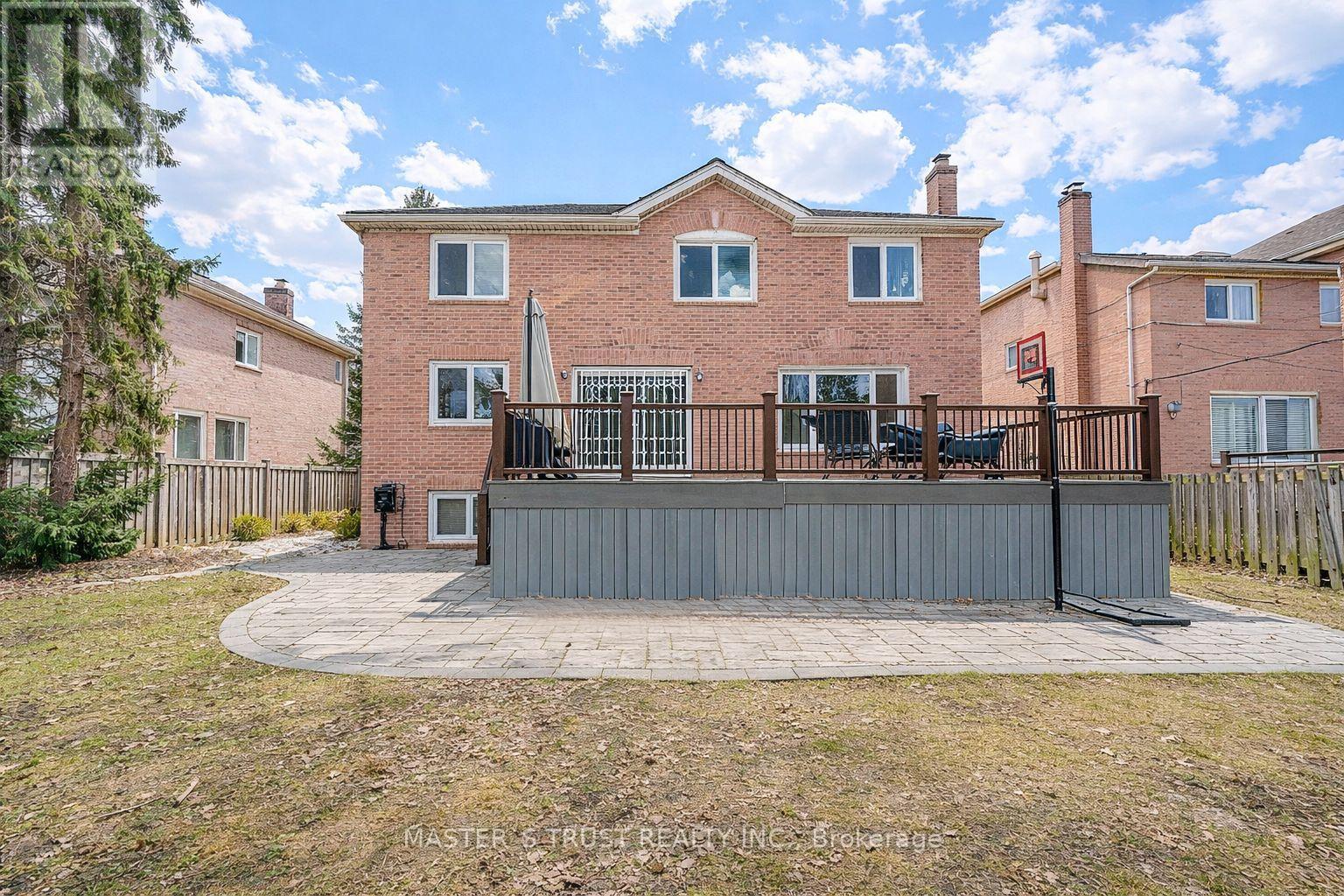 10 Melchior Crescent, Markham, Ontario  L3R 8Z6 - Photo 49 - N12910796