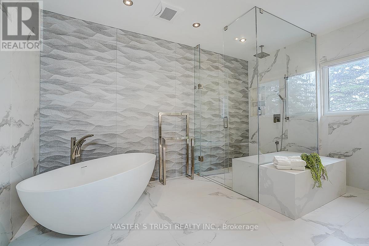 10 Melchior Crescent, Markham, Ontario  L3R 8Z6 - Photo 32 - N12910796