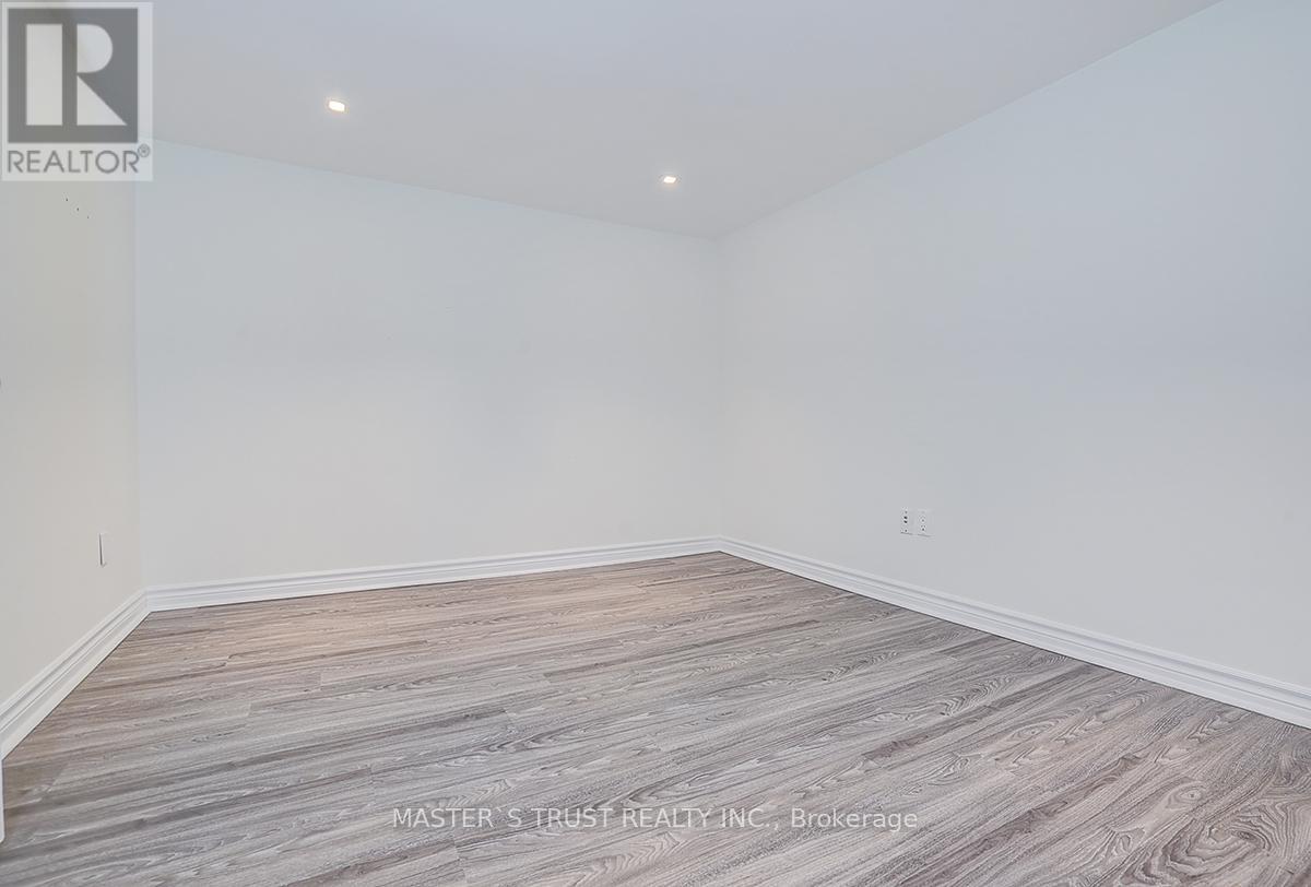 10 Melchior Crescent, Markham, Ontario  L3R 8Z6 - Photo 43 - N12910796