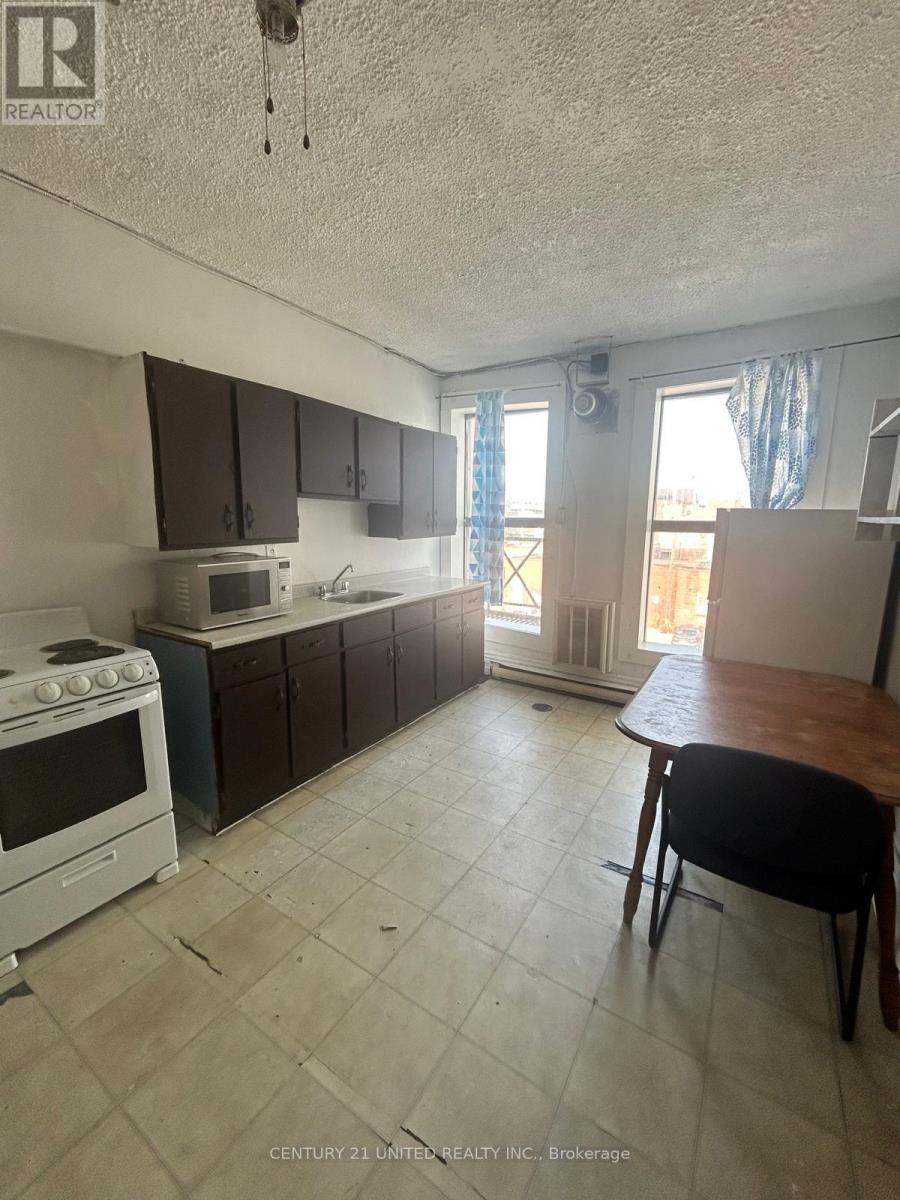 6 - 164 Charlotte Street, Peterborough, Ontario  K9J 2T7 - Photo 6 - X12913538