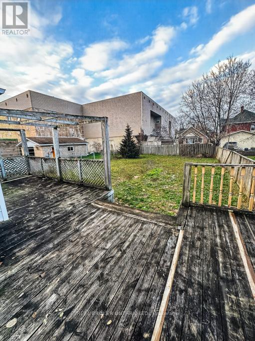 56 Regent Street E, Welland, Ontario  L3B 4H6 - Photo 26 - X12898974