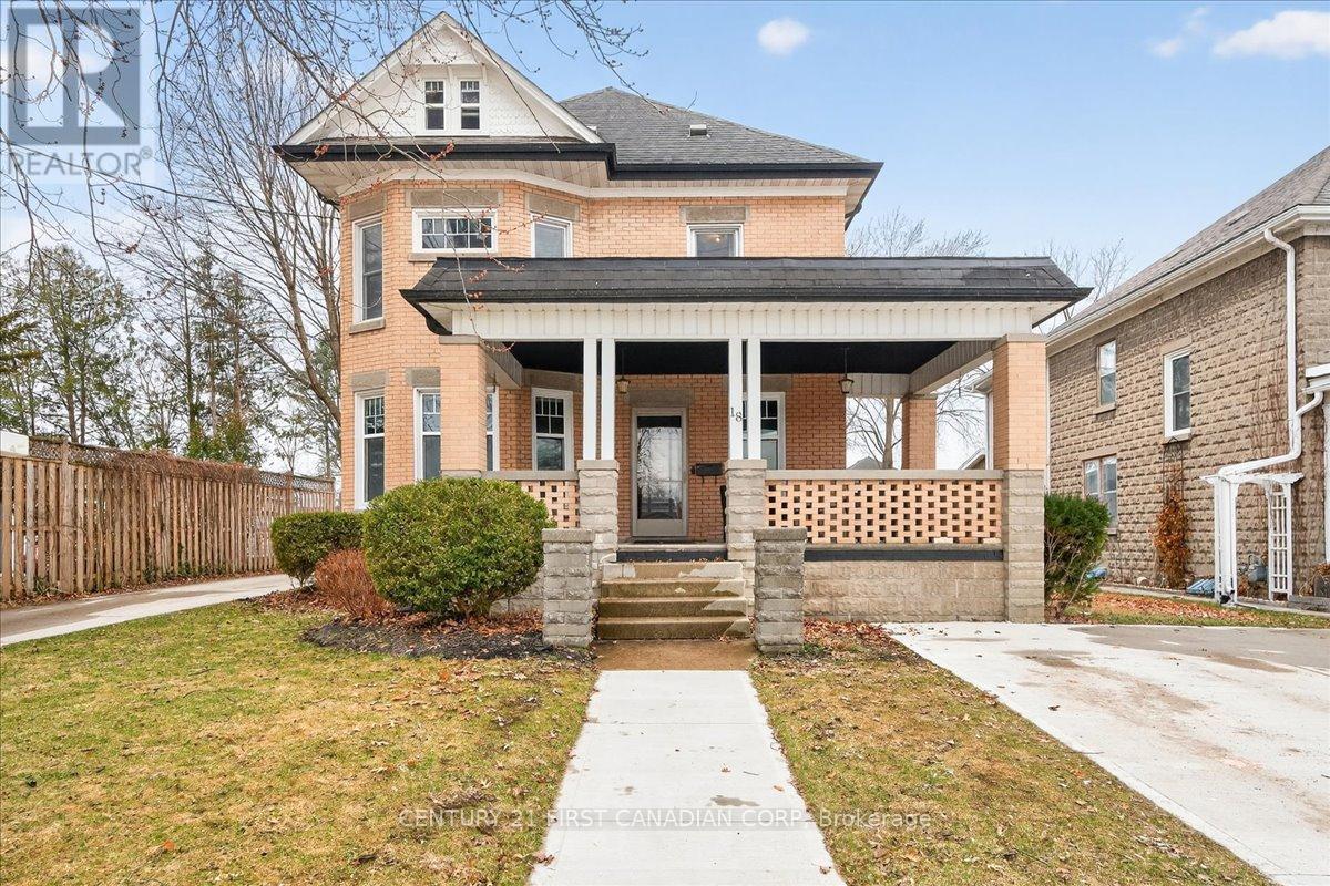 18 COLBORNE STREET, Strathroy-Caradoc, Ontario