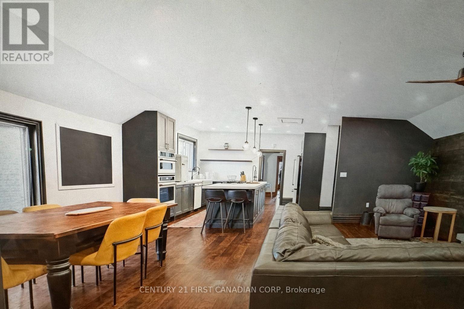 18 Colborne Street, Strathroy-Caradoc, Ontario  N7G 2L9 - Photo 19 - X12913456