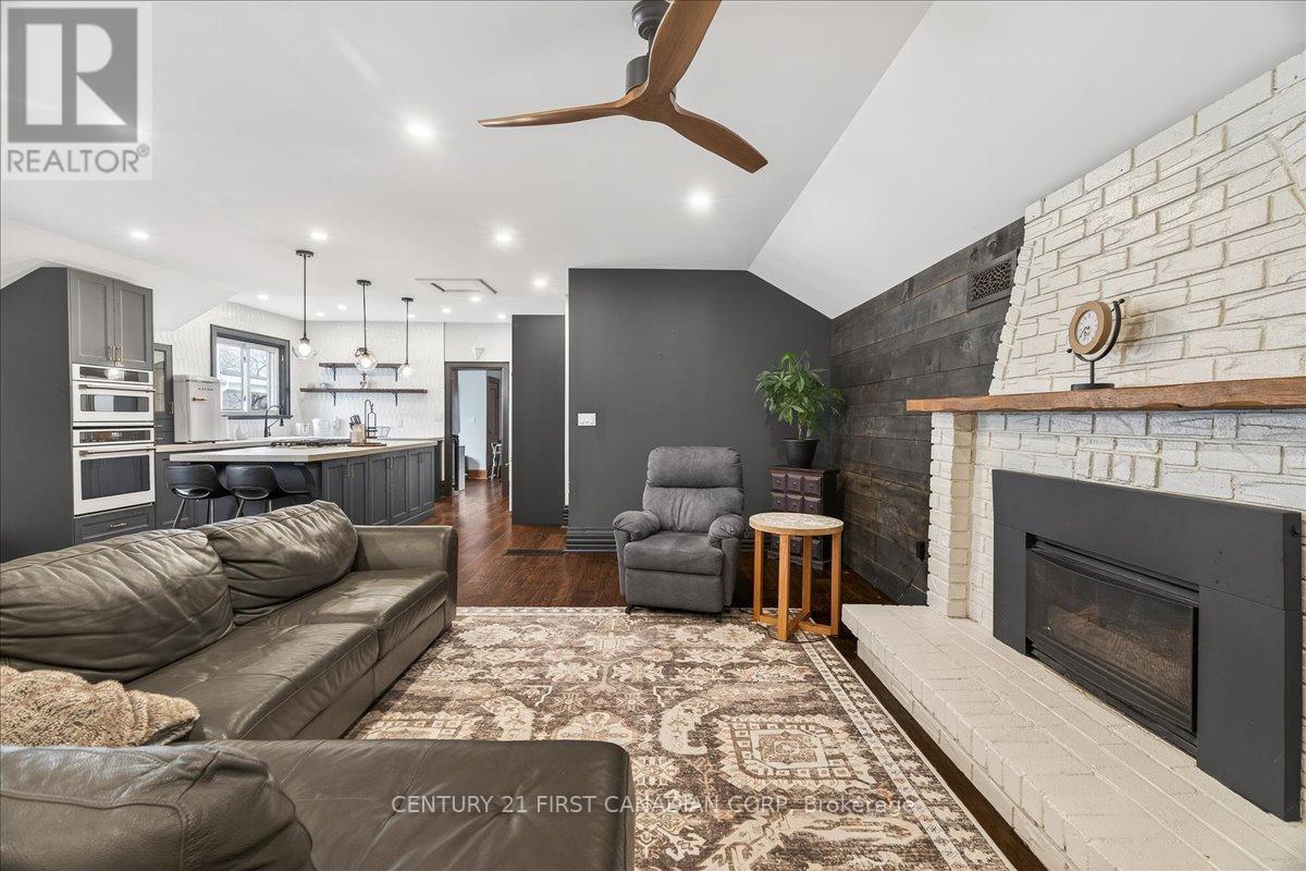 18 Colborne Street, Strathroy-Caradoc, Ontario  N7G 2L9 - Photo 20 - X12913456