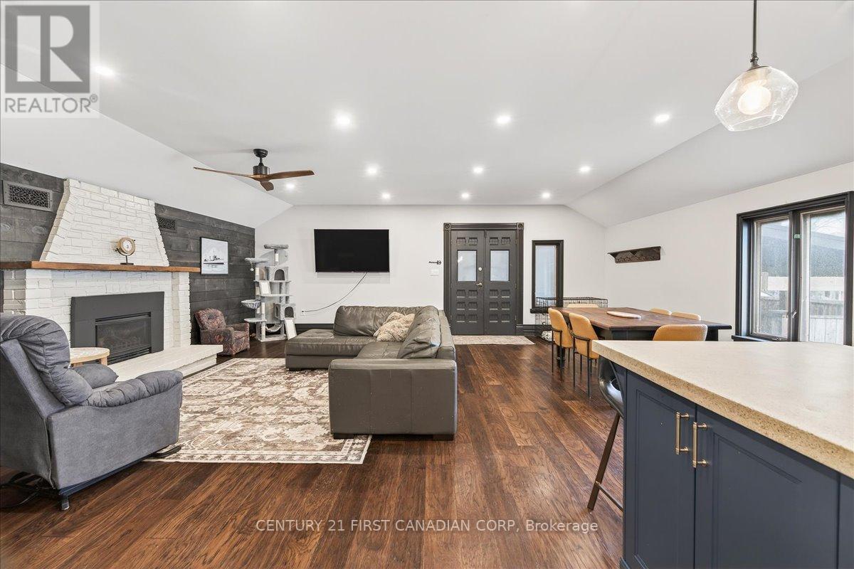 18 Colborne Street, Strathroy-Caradoc, Ontario  N7G 2L9 - Photo 23 - X12913456