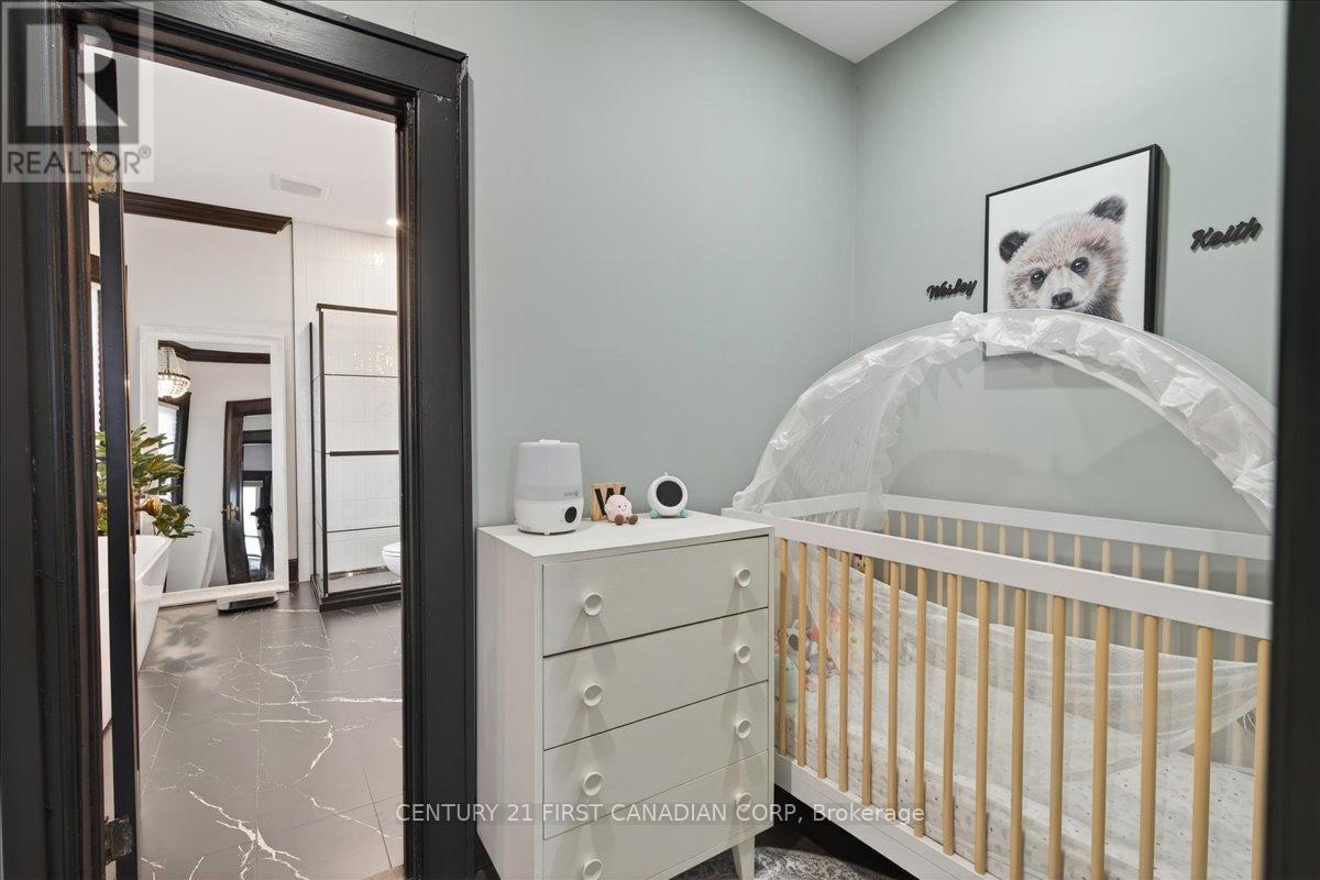 18 Colborne Street, Strathroy-Caradoc, Ontario  N7G 2L9 - Photo 27 - X12913456