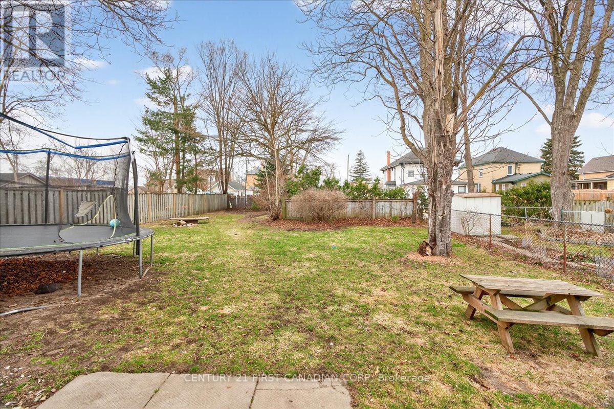 18 Colborne Street, Strathroy-Caradoc, Ontario  N7G 2L9 - Photo 42 - X12913456