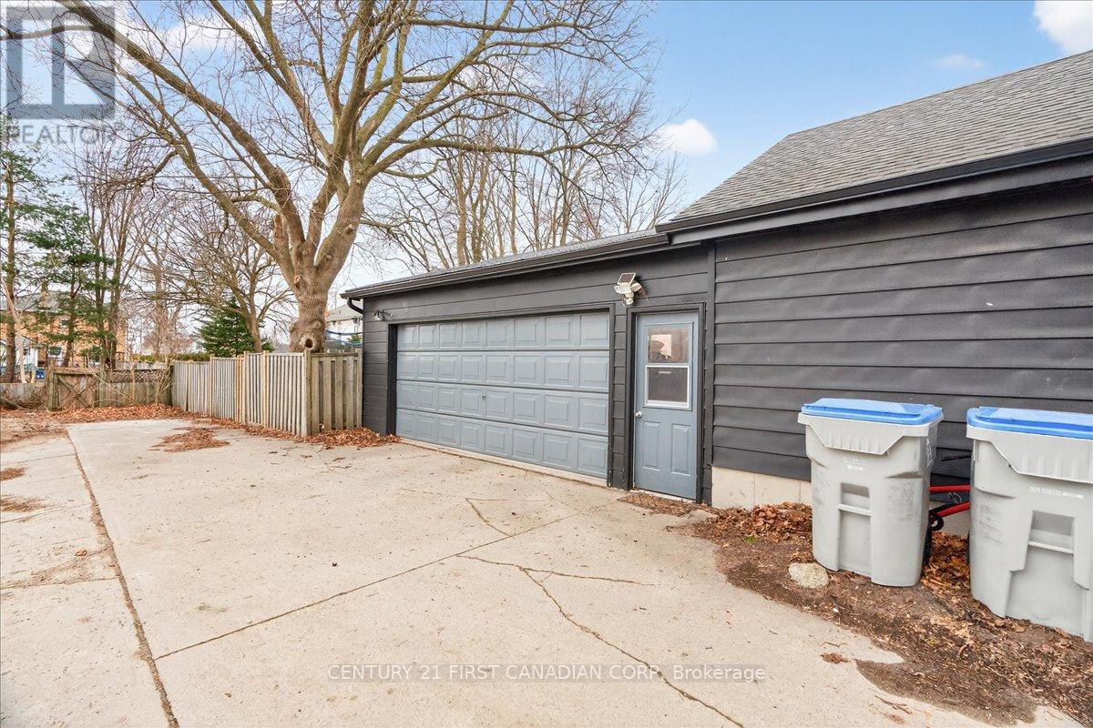 18 Colborne Street, Strathroy-Caradoc, Ontario  N7G 2L9 - Photo 44 - X12913456